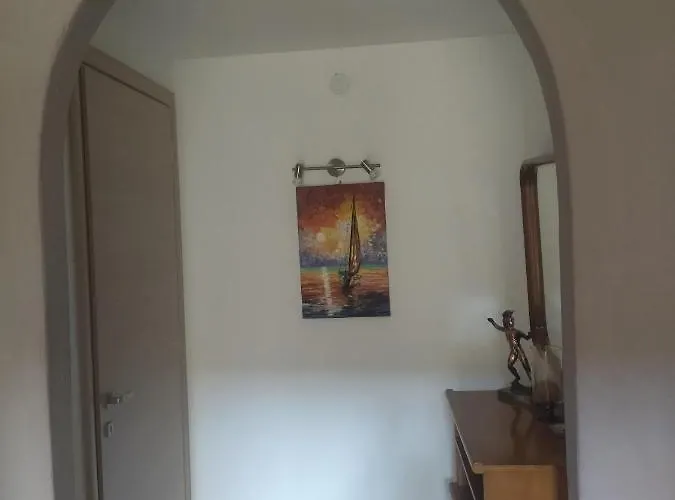 Sofis House